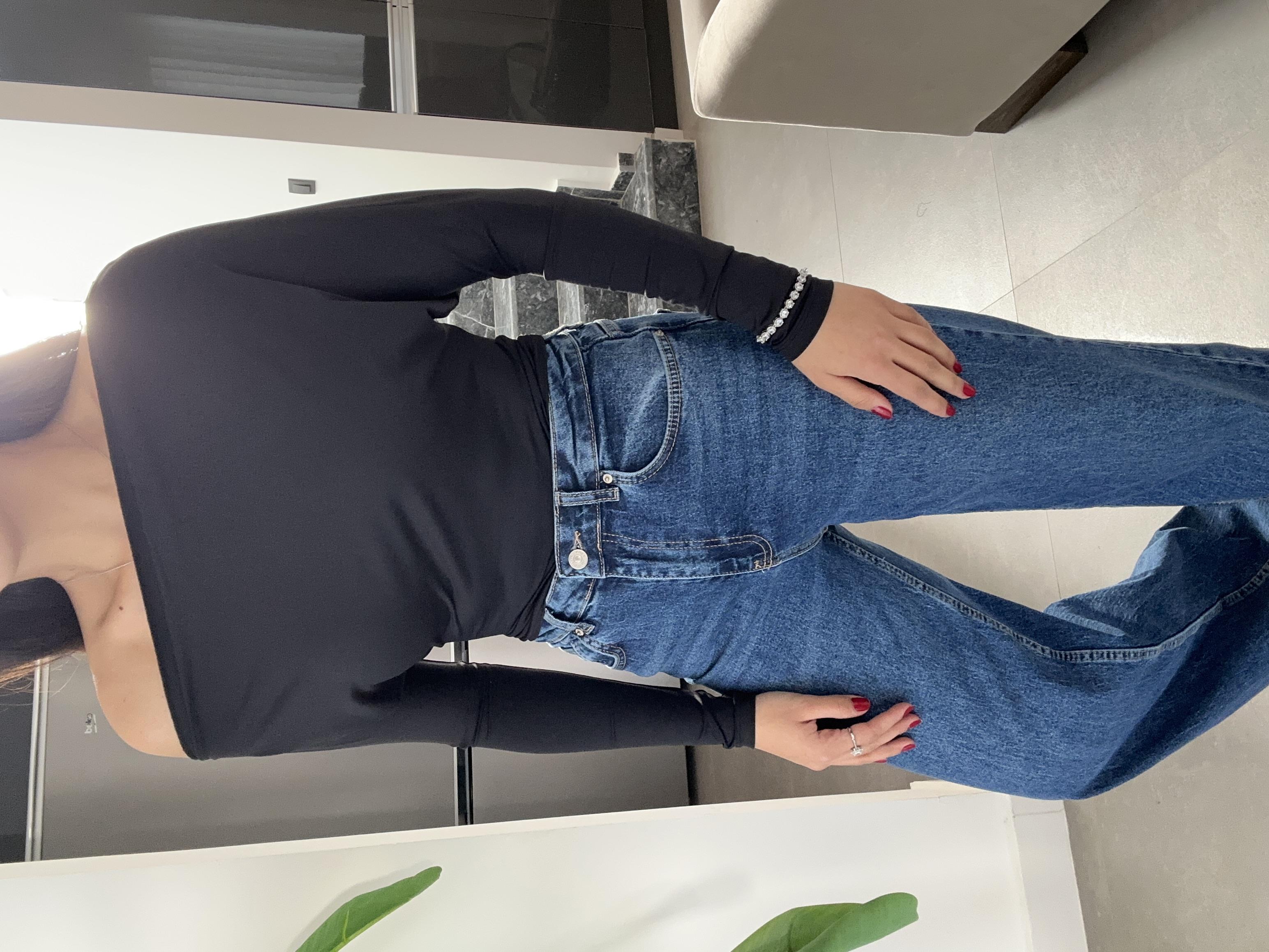 Siyah Uzun Kollu Asimetrik Bluz