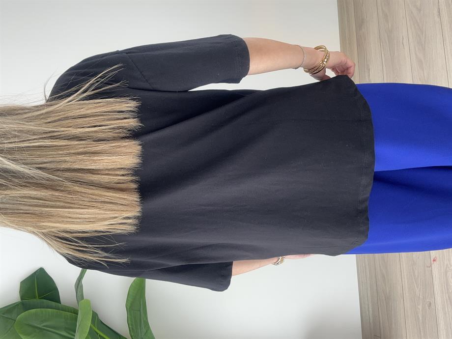 Siyah Yazı Baskılı Tişört