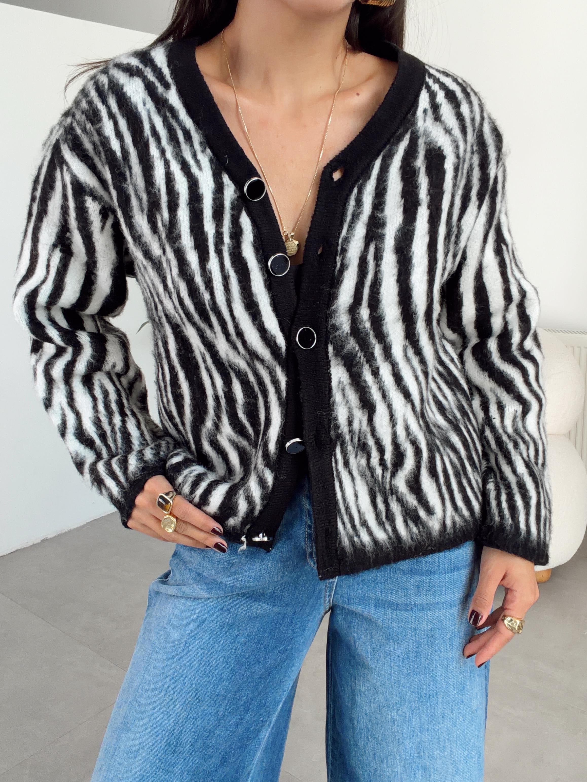 Siyah Zebra Desen Hırka
