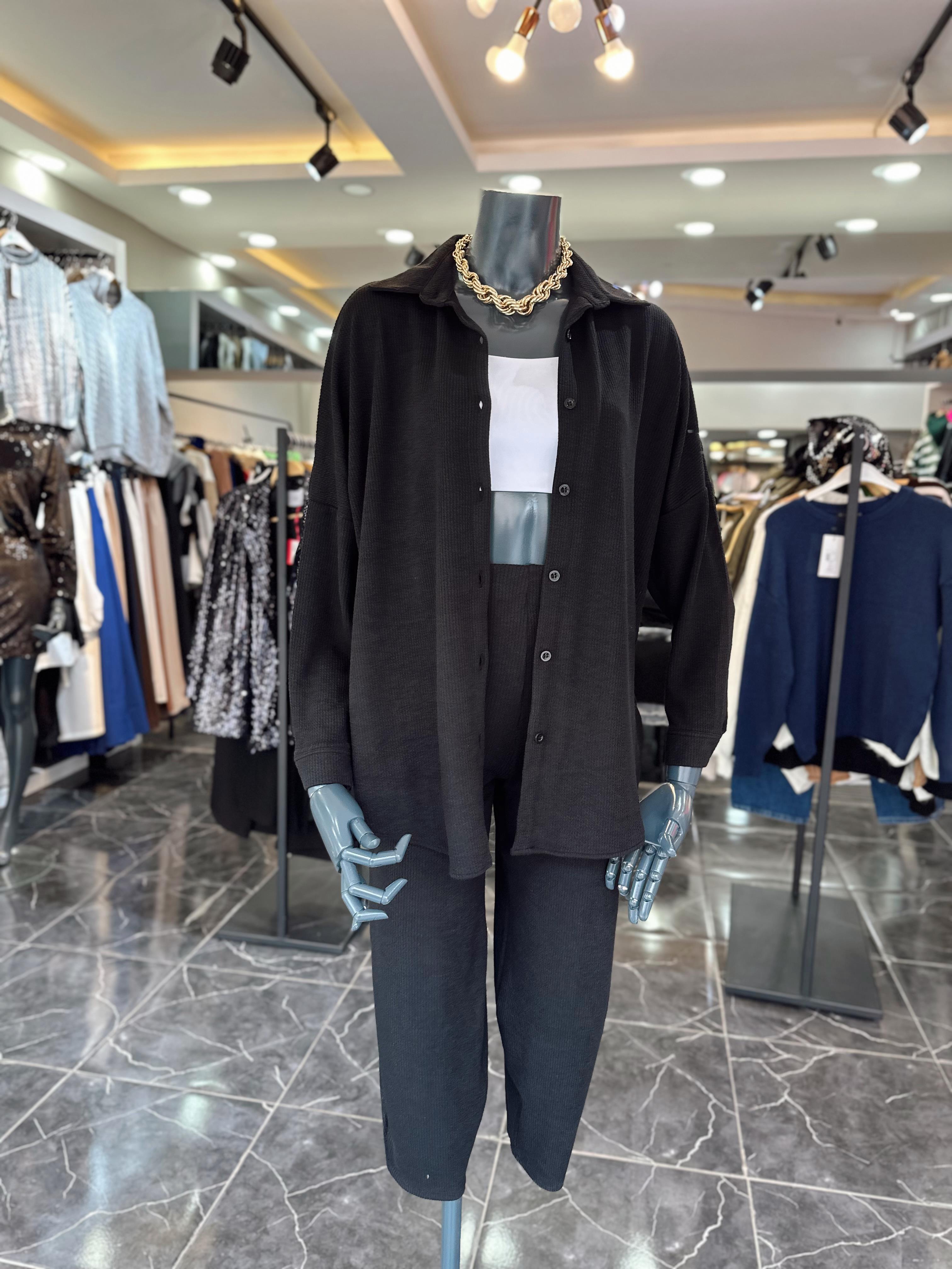 Sole Siyah Esnek Kumaş Gömlek-Pantolon Takım