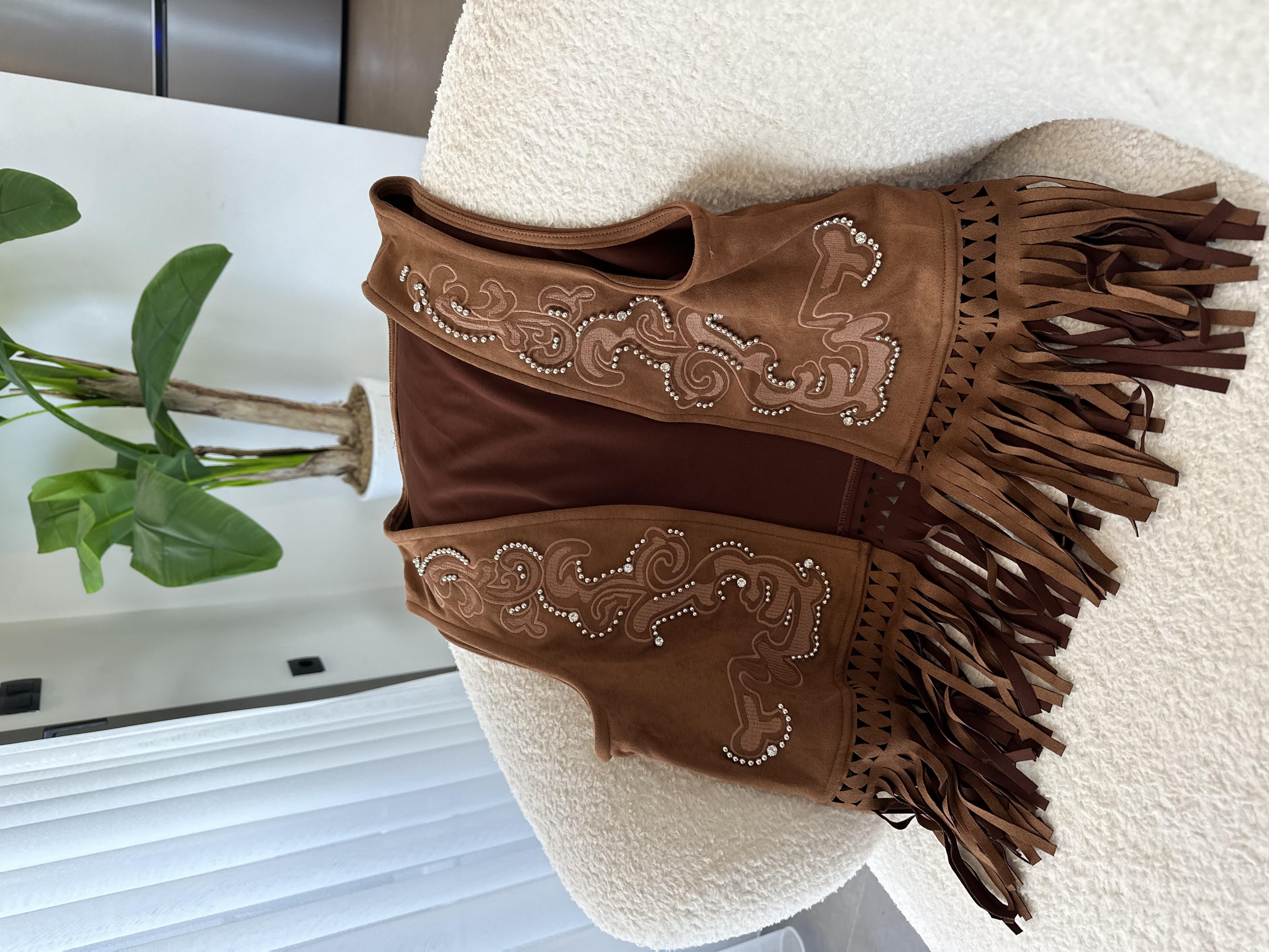 Taba Süet Nakışlı Taş Baskılı Püsküllü Yelek