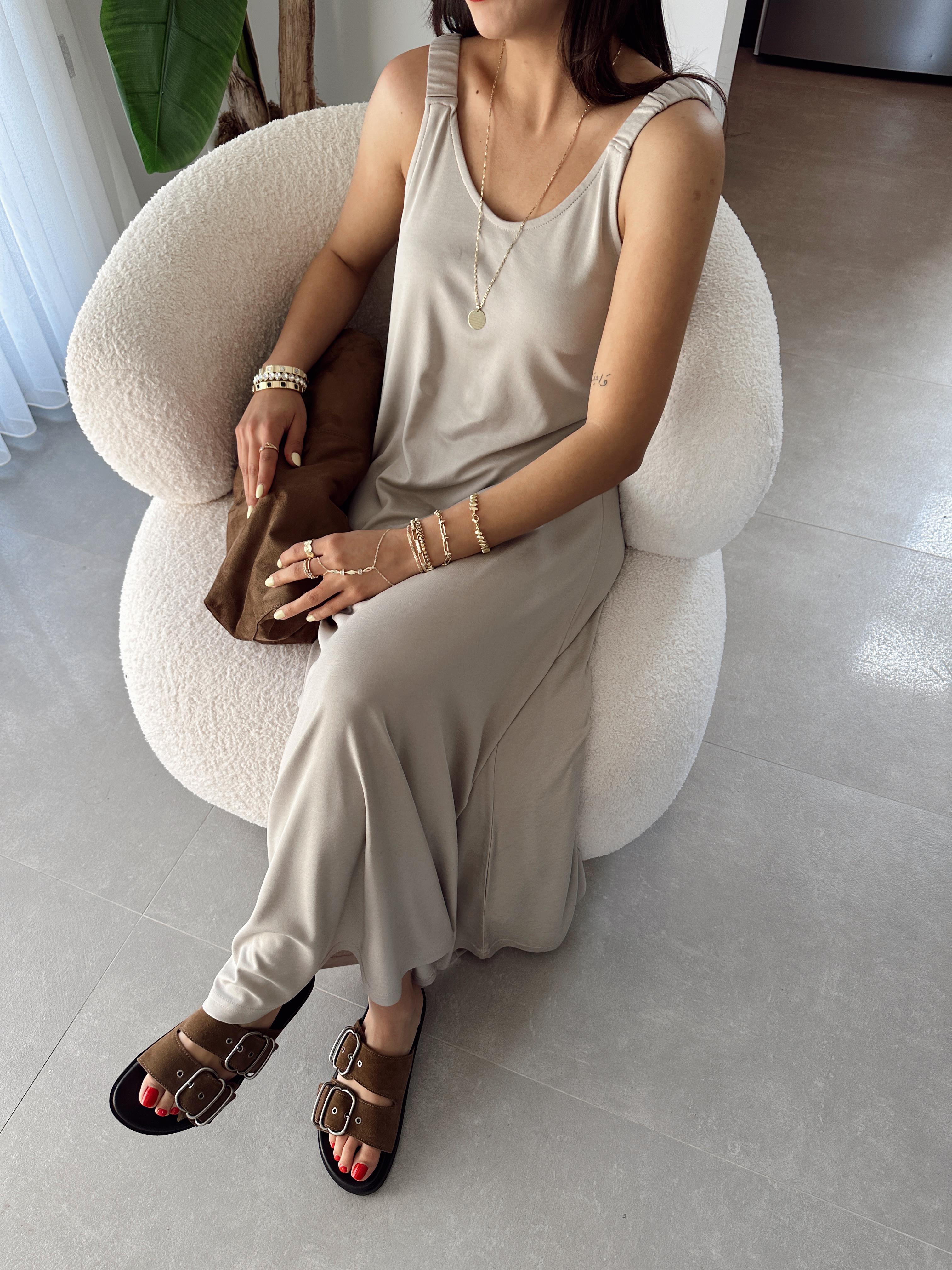 Taş Büzgü Askılı Modal Kumaş Elbise