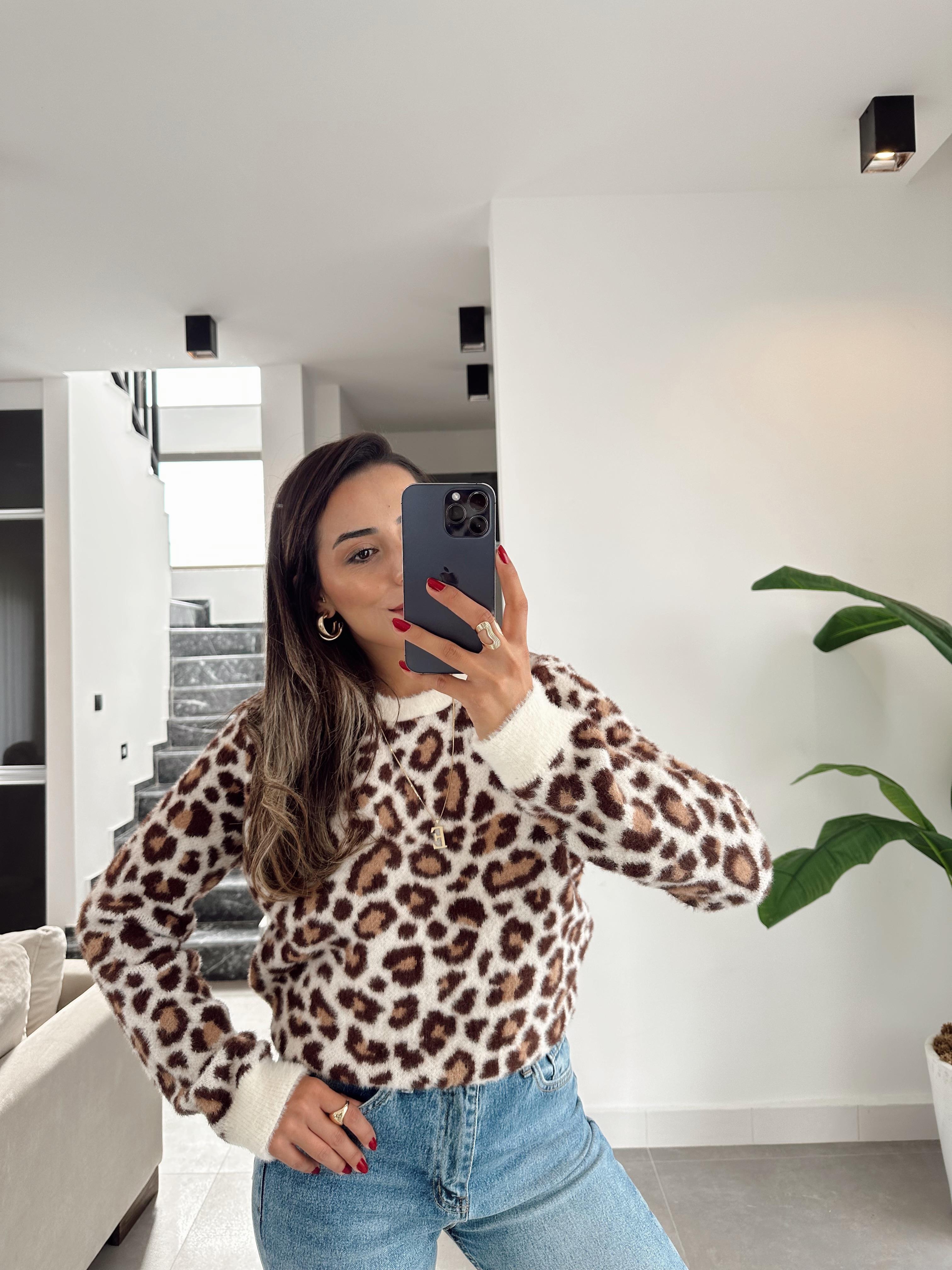 Taş Leopar Desenli Triko Kazak