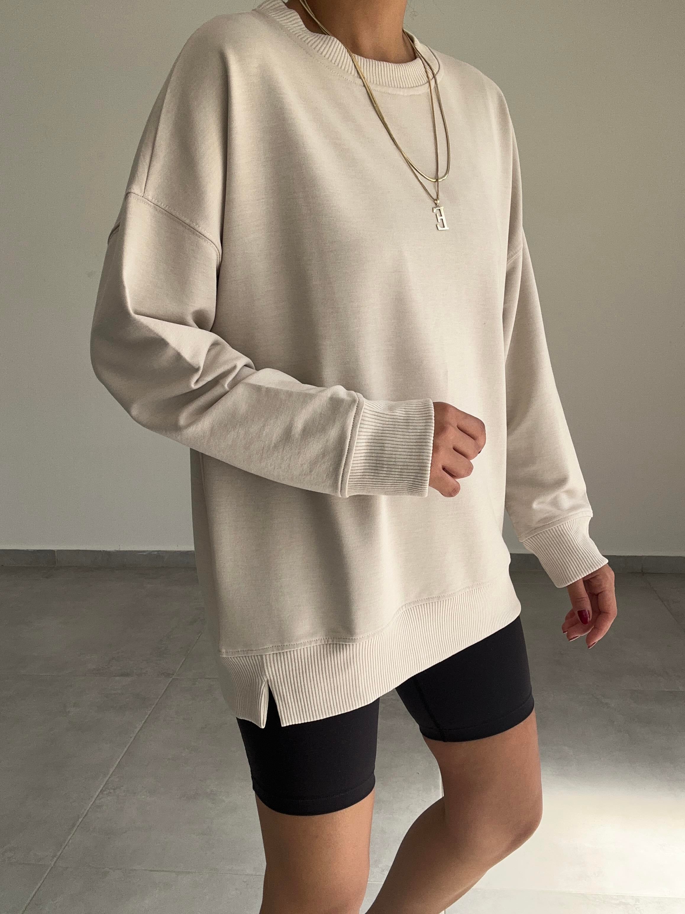 Taş Rezerve Yanları Yırtmaç Detaylı Sweat