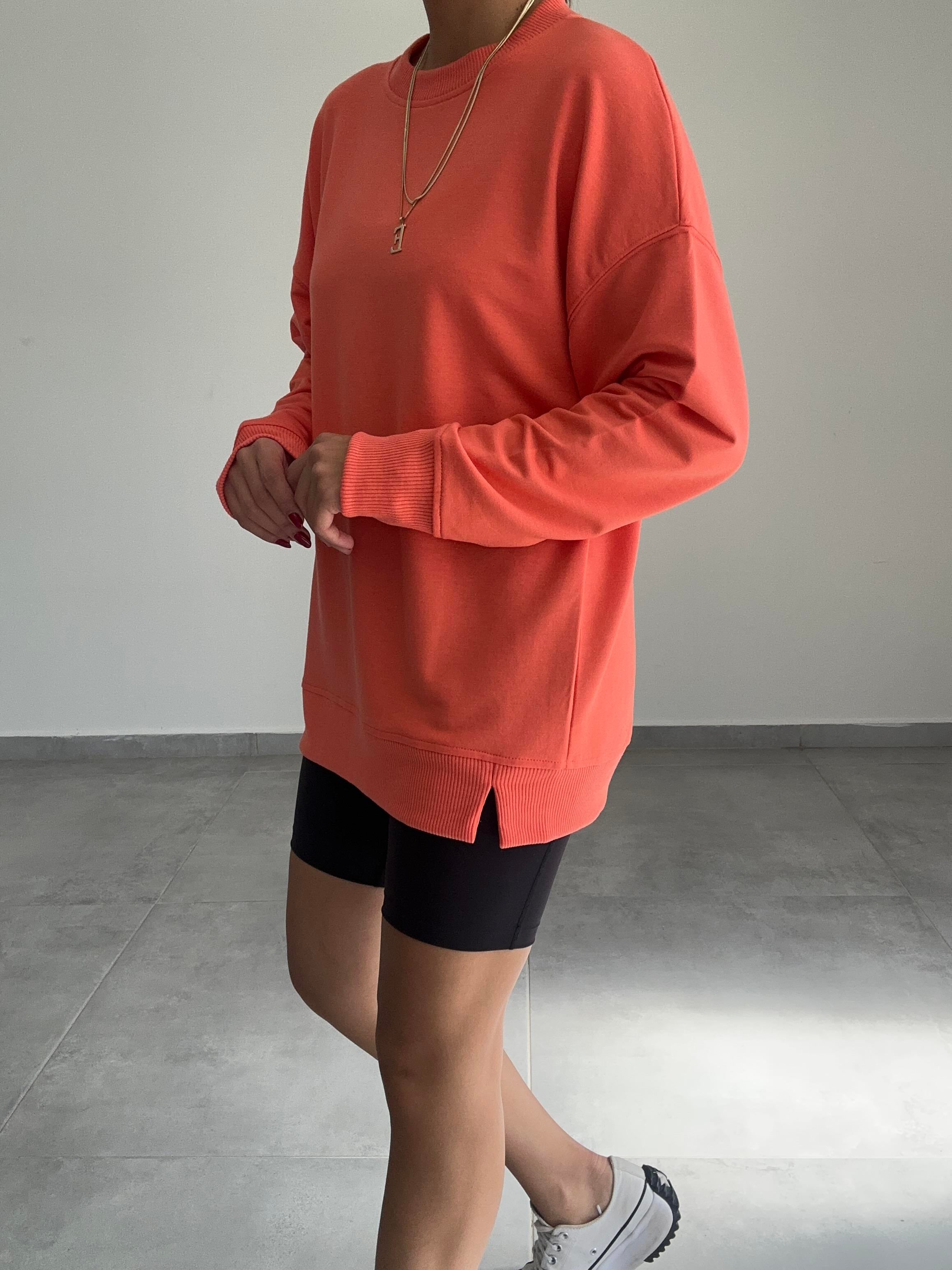 Turuncu  Rezerve Yanları Yırtmaç Detaylı Sweat