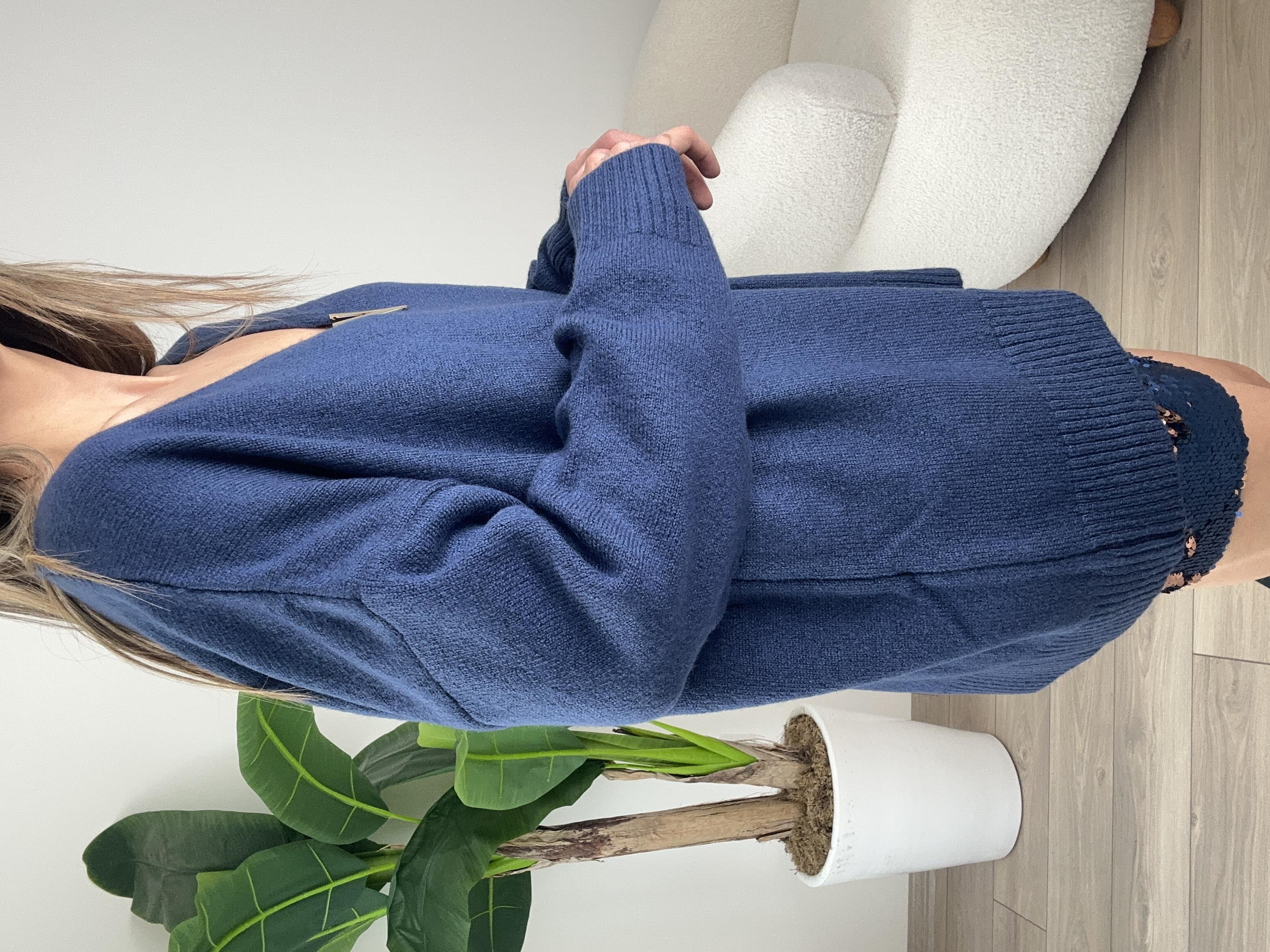 V Aksesuarlı Düz Kazak-İndigo