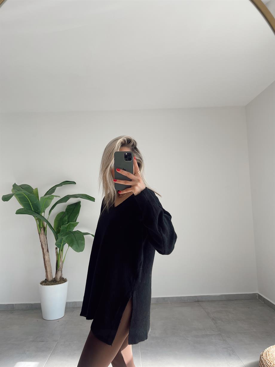 V Yaka Siyah Triko Kazak