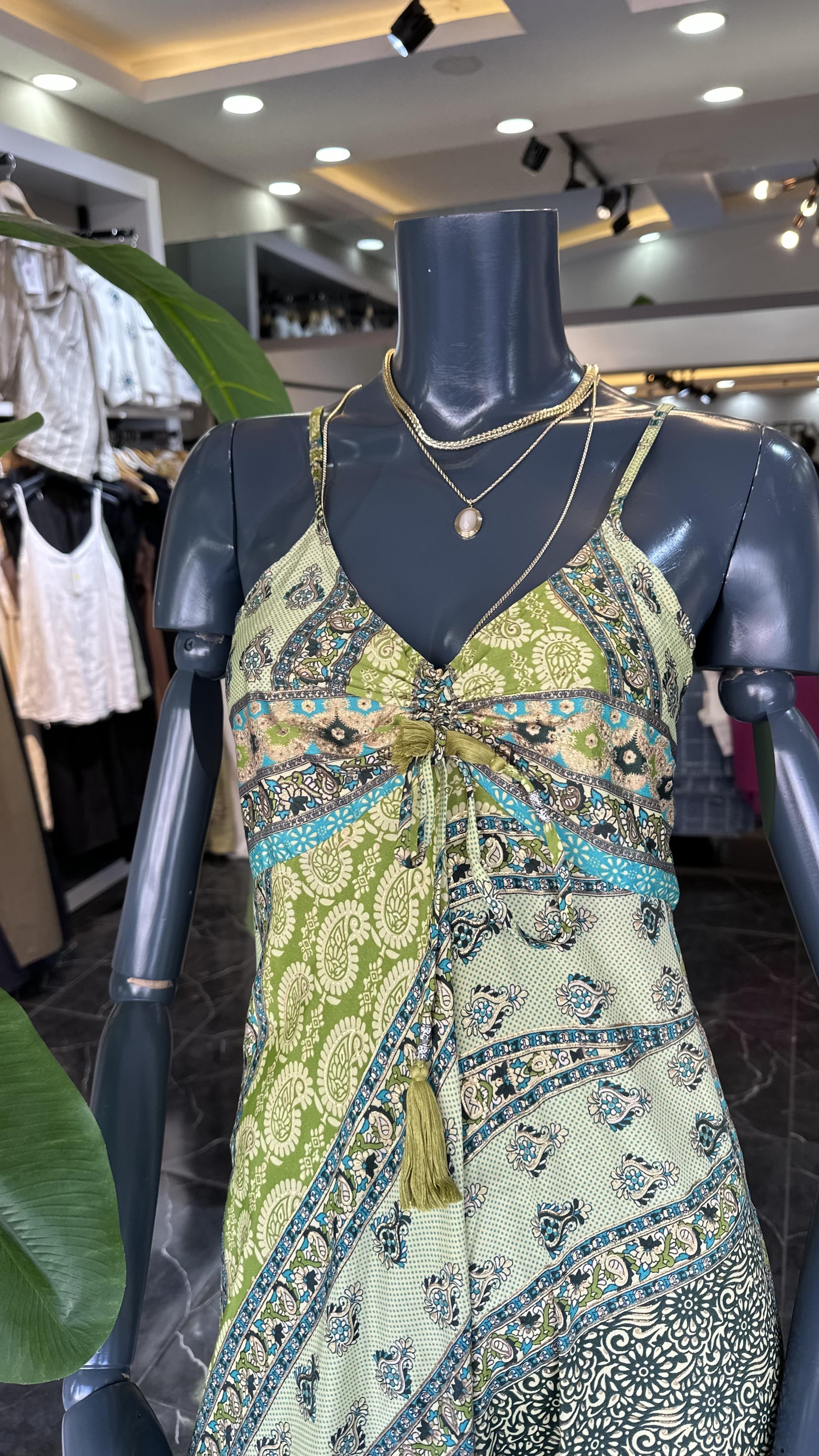 Yeşil Desenli Kahve İthal Elbise