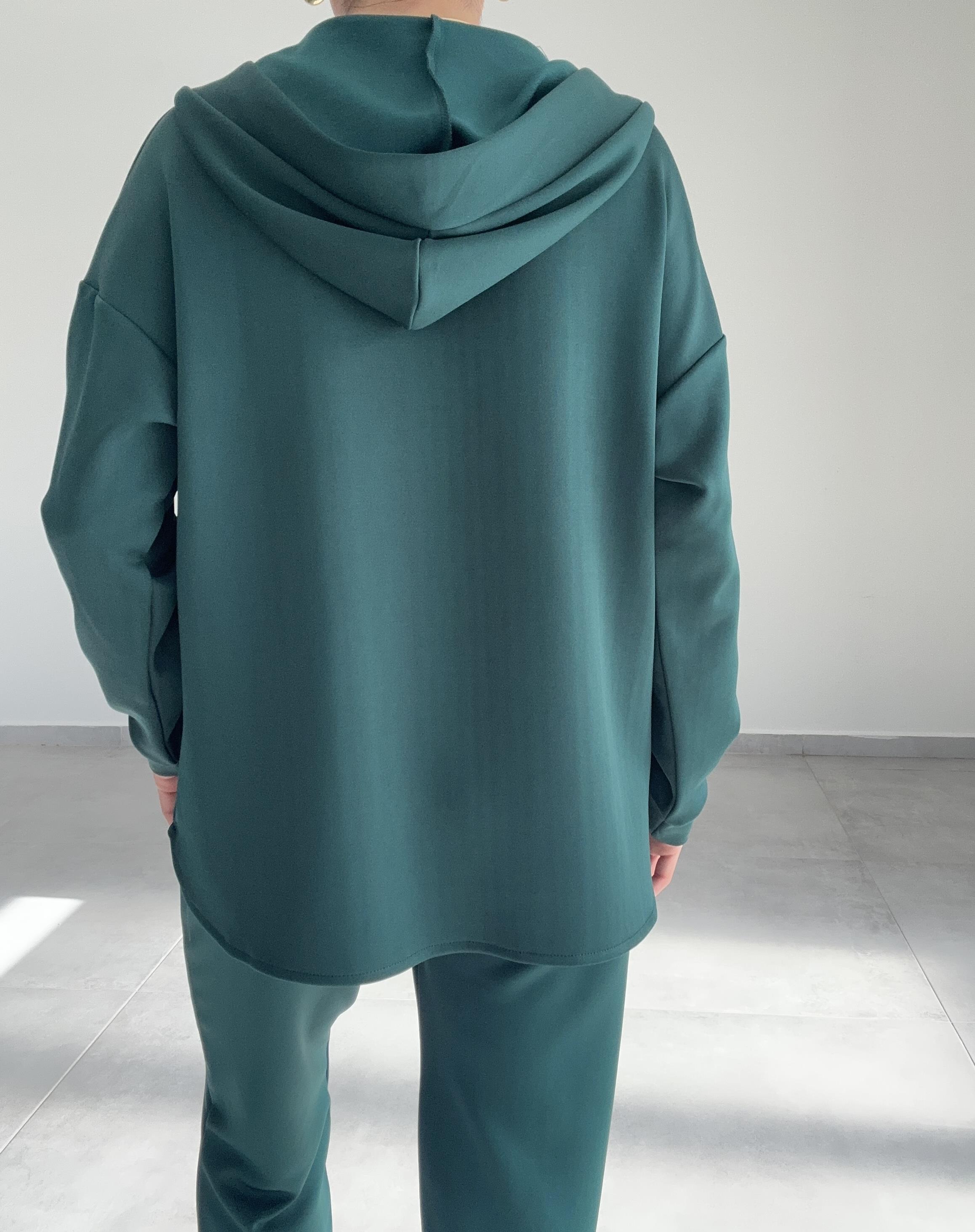 Zümrüt Scuba Sweatshirt