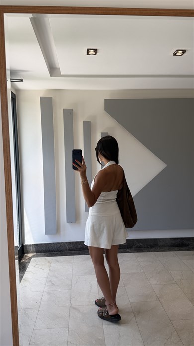 Açık Ekru Halter Yaka Bluz
