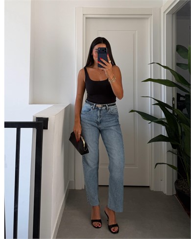 Açık Mavi Boyfit Kesik Paça Jean