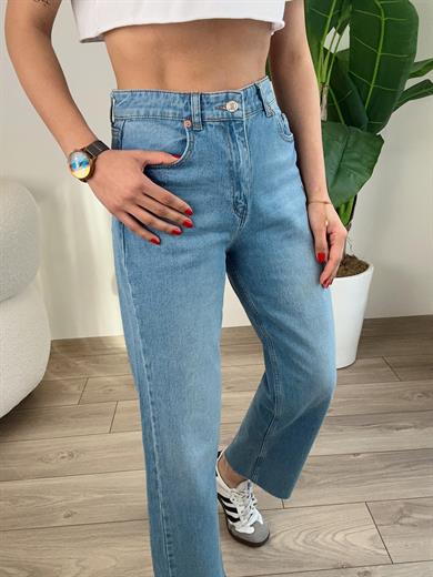 Açık Mavi Kesik Paça Jean