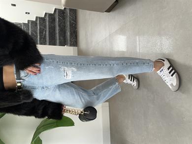 Açık Mavi Taşlanmış Yırtık Jean