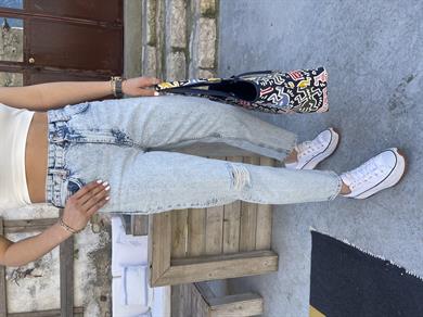 Açık Mavi Tek Dizi Yırtık Mom Jean