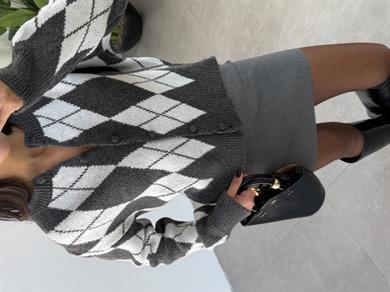 Antrasit-Ekru Baklava Desen Hırka