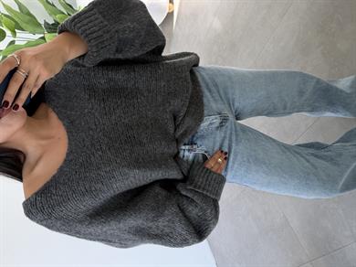 Antrasit Kolları Katlamalı Triko Kazak