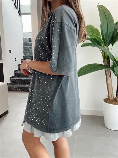 Antrasit Yıkamalı Taşlı T-Shirt