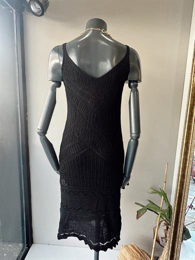 Askılı Ajur Desenli Siyah Elbise