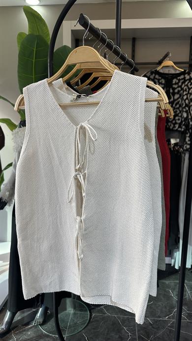 Bej Bağcıklı Triko Yelek