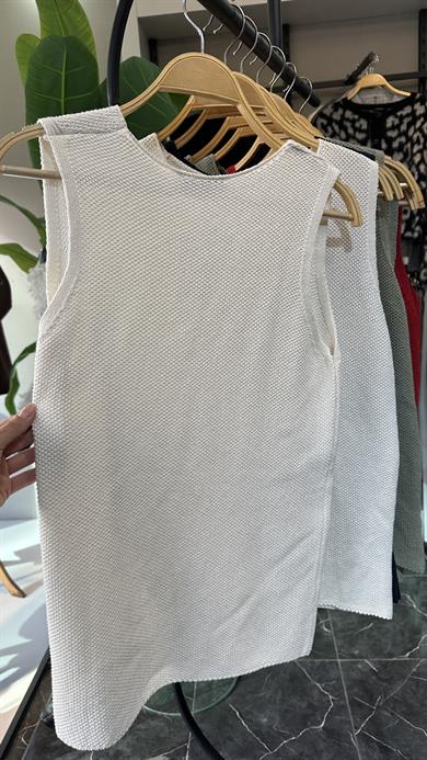 Bej Bağcıklı Triko Yelek