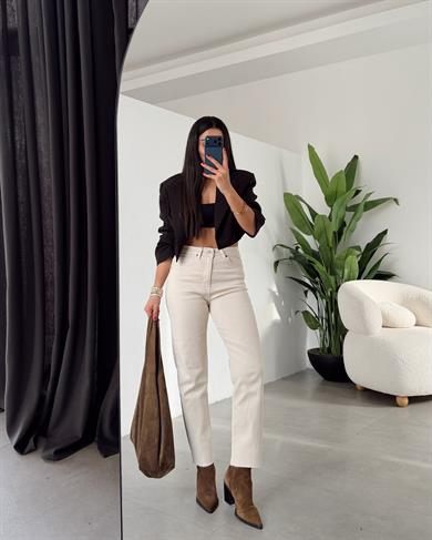 Bej Boyfit Kesik Paça Jean