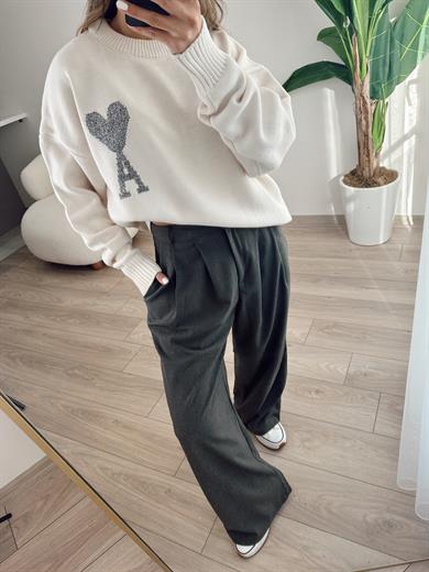 Bej Gri Kalp Baskılı Triko Kazak