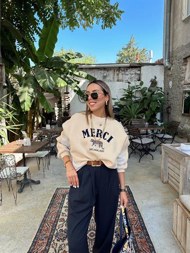 Bej İçi Şardonlu Sweasthirt