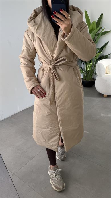 Bej Kapüşonlu Elyaflı Uzun Mont