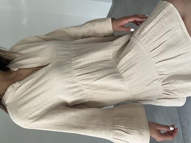 Bej Müslin Hakim Yaka Elbise