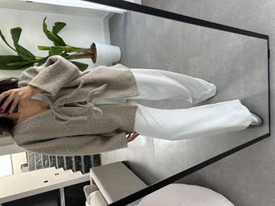 Bej Önden Fiyonk Bağlamalı Astarlı Ceket
