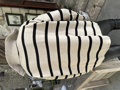 Bej-Siyah Dik Yaka Fermuarlı Çizgili Triko Kazak