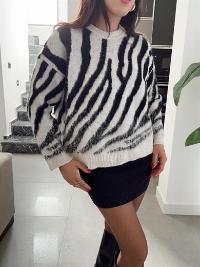 Bej-Siyah Zebra Desen Triko Kazak