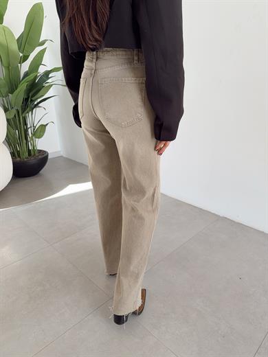 Bej Yıkamalı Straight Jean