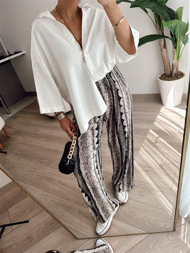 Beli Lastikli Yılan Desenli Koyu Renk Pantolon