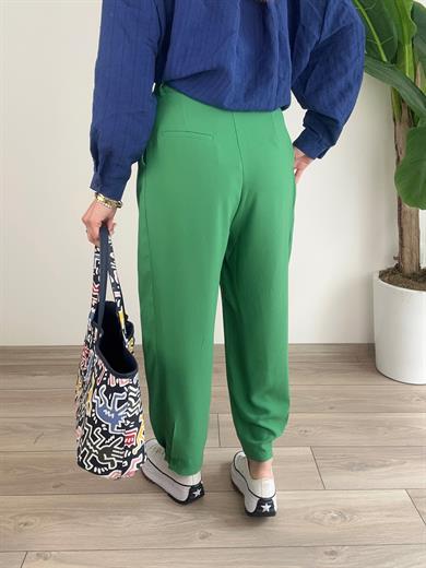 Benetton Paçaları Düğme Detaylı Pantolon