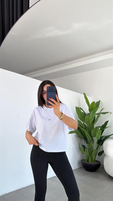Beyaz Ao Basic Crop