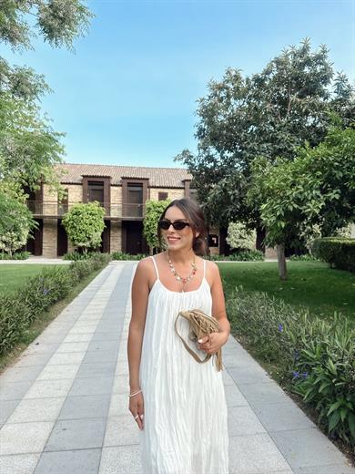 Beyaz Askılı Elbise