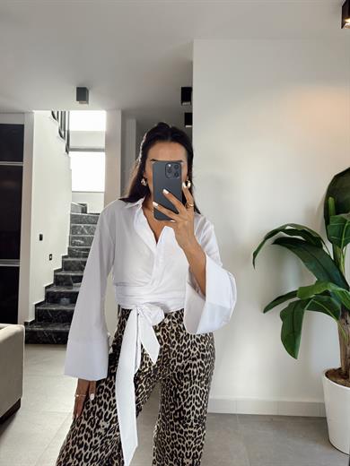 Beyaz Bağlamalı Crop Gömlek