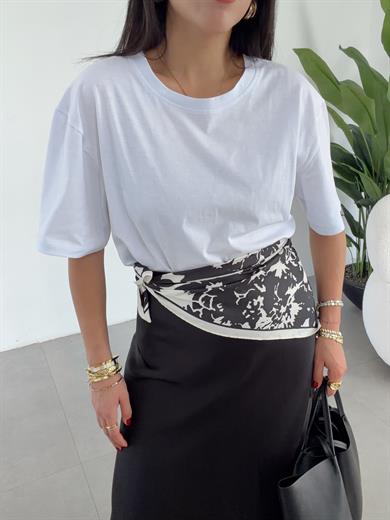 Beyaz Bisiklet Yaka Oversize Tshirt