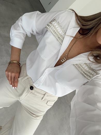 Beyaz Cepleri Taş Ve İnci İşlemeli Gömlek