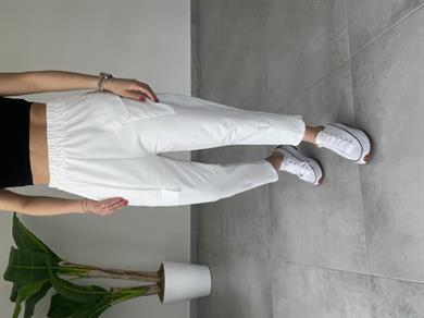 Beyaz Cepli Eşofman