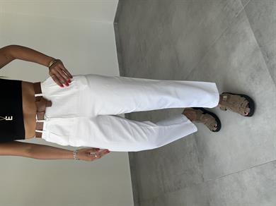 Beyaz Gabardin Kemer Detaylı Pantolon