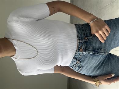 Beyaz Kısa Kol Triko Badi