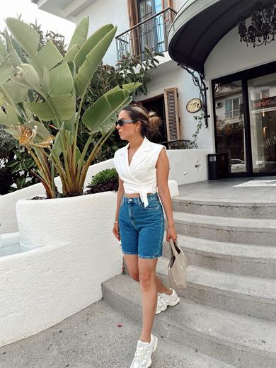 Beyaz Kruvaze Bağlamalı Yelek