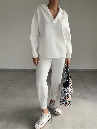 Beyaz Scuba Paça Pileli Eşofman