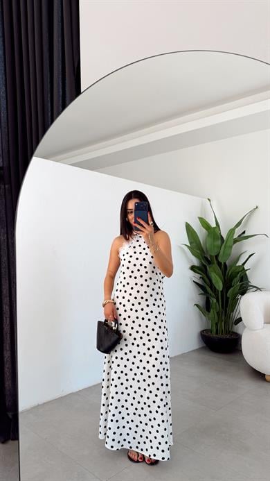 Beyaz-Siyah Dantel Detaylı Puantiye Desenli Elbise