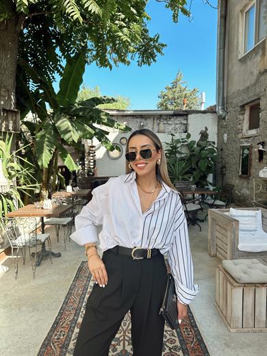 Beyaz-Siyah Tasarım Çizgili Gömlek