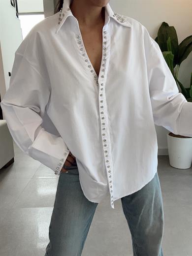 Beyaz Taş Detaylı Poplin Gömlek