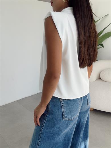 Beyaz Vatkalı Degaje Yaka Bluz