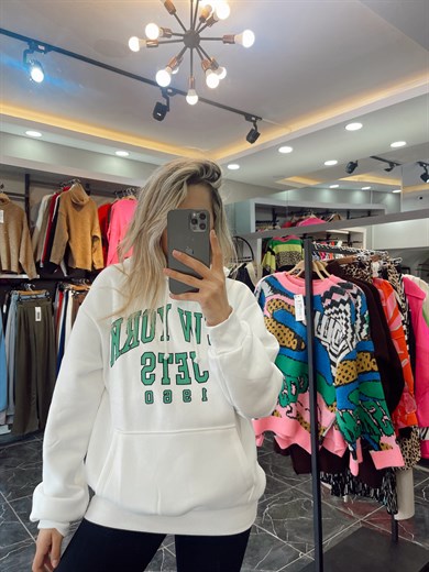 Beyaz Yazılı Sweathsirt